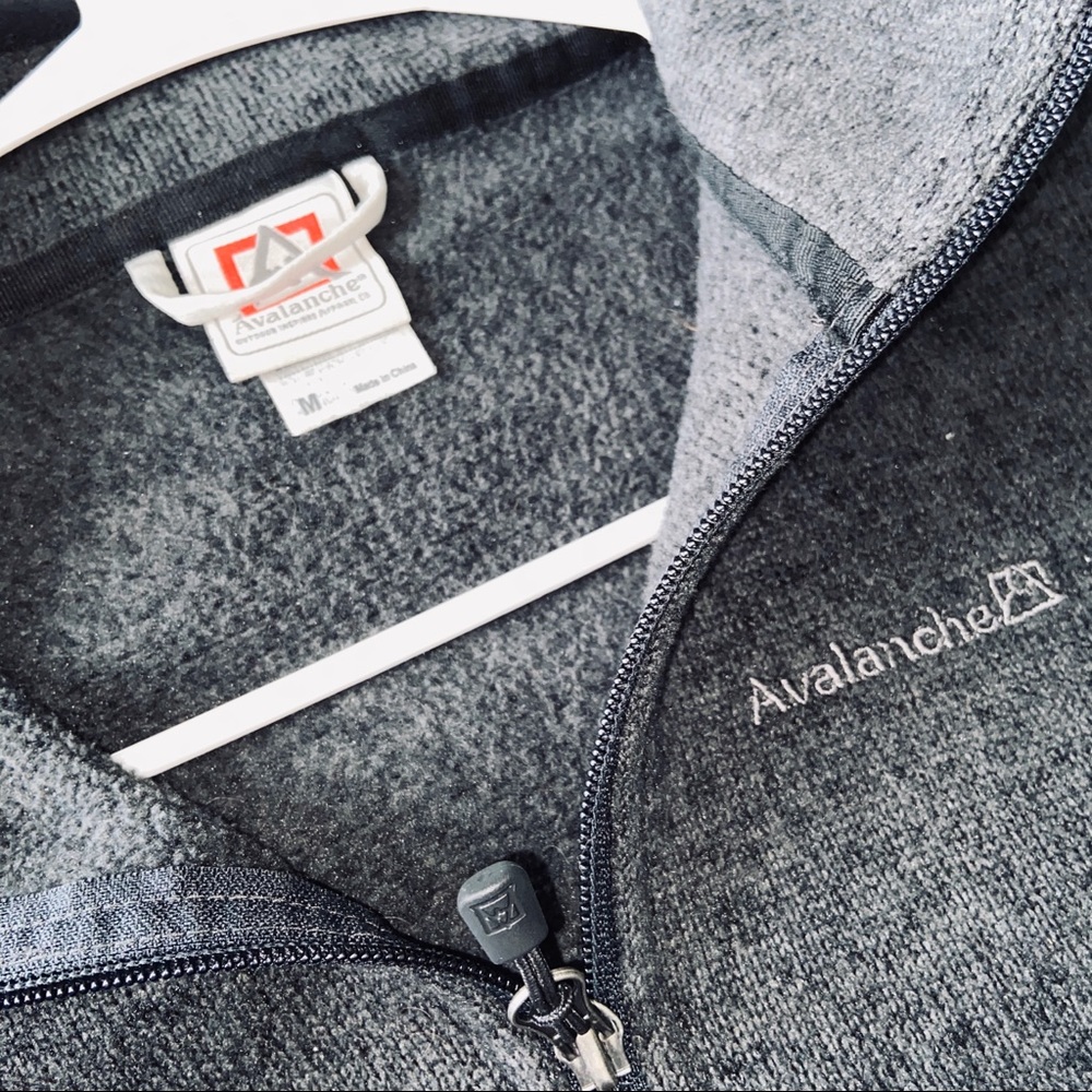 AVALANCHE KNIT QUARTER ZIP PULLOVER JACKET
